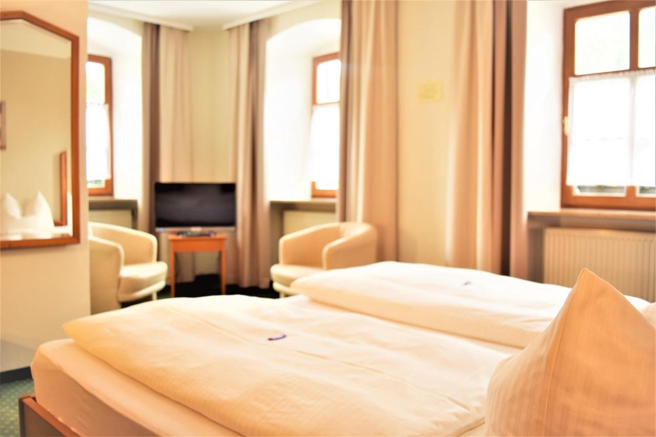 Hotel Zum Braeu Kinding Exterior photo