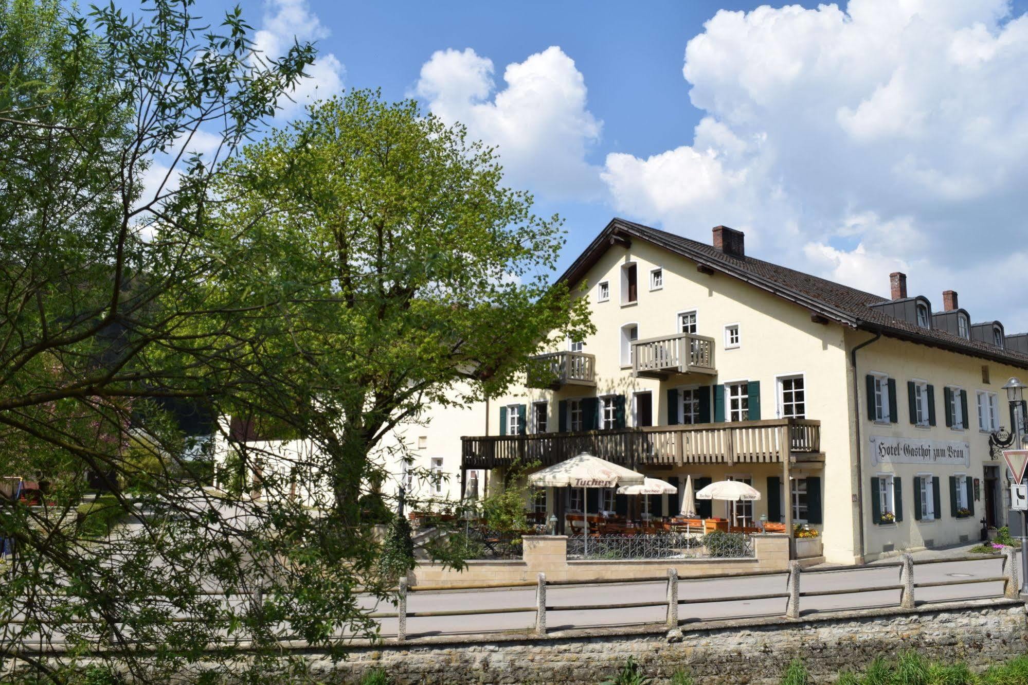 Hotel Zum Braeu Kinding Exterior photo