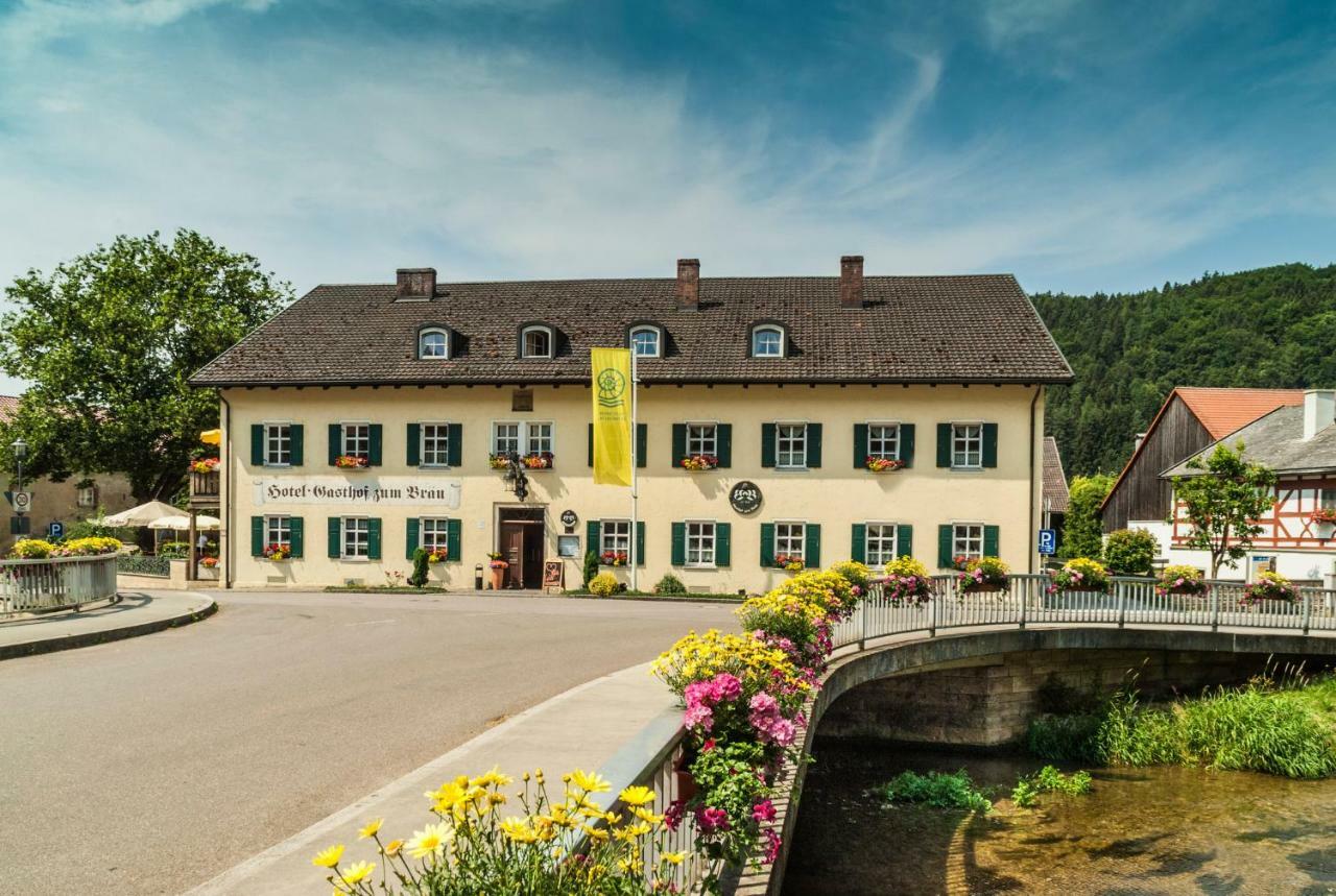Hotel Zum Braeu Kinding Exterior photo